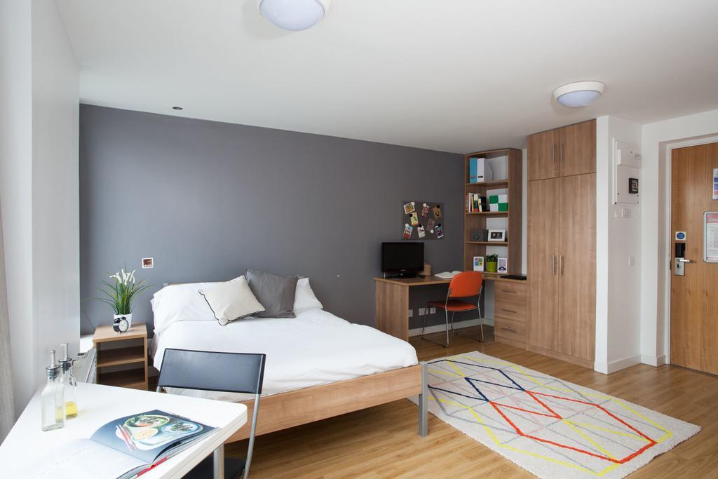 Lady Nicolson Court Apartment EDI Room photo