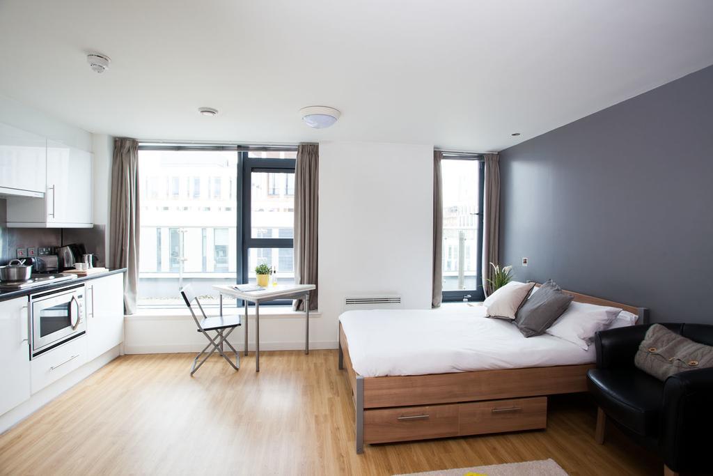 Lady Nicolson Court Apartment EDI Room photo